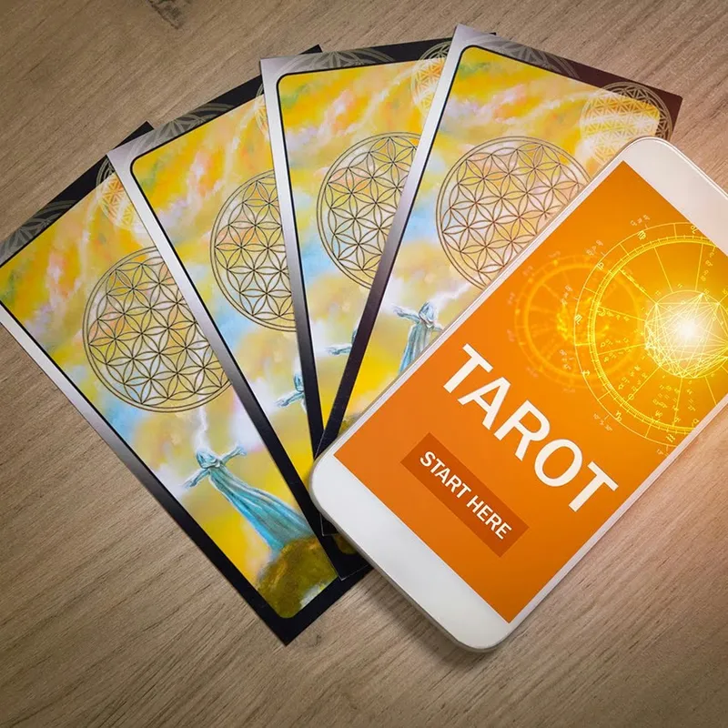 How to Use a Free Online Tarot Reading for Career Success