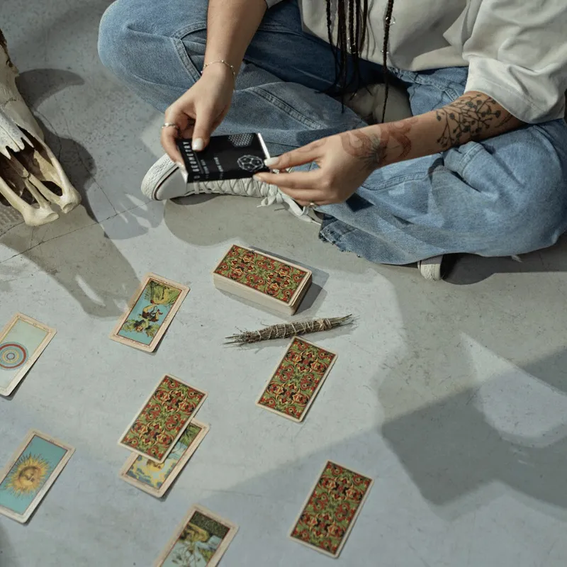 You Pulled the 5 of Pentacles Tarot Card – Now What?