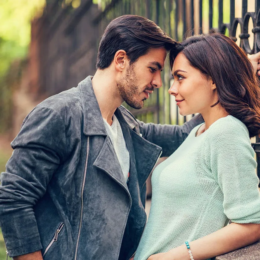 What To Do if You’re Smitten but Your Zodiac Compatibility Isn’t Good